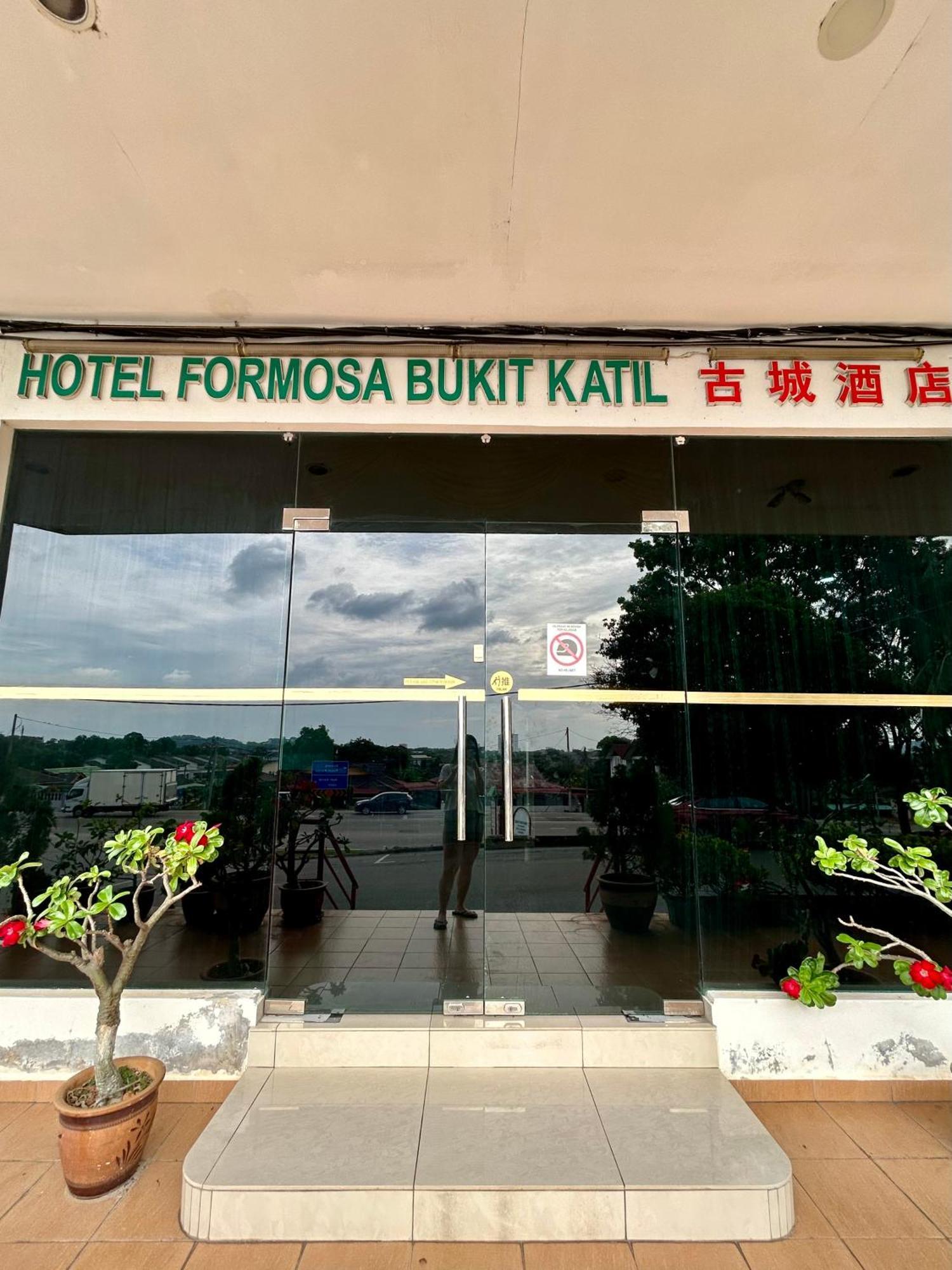 Hotel Formosa Bukit Katil Kampong Bukit Katil Esterno foto